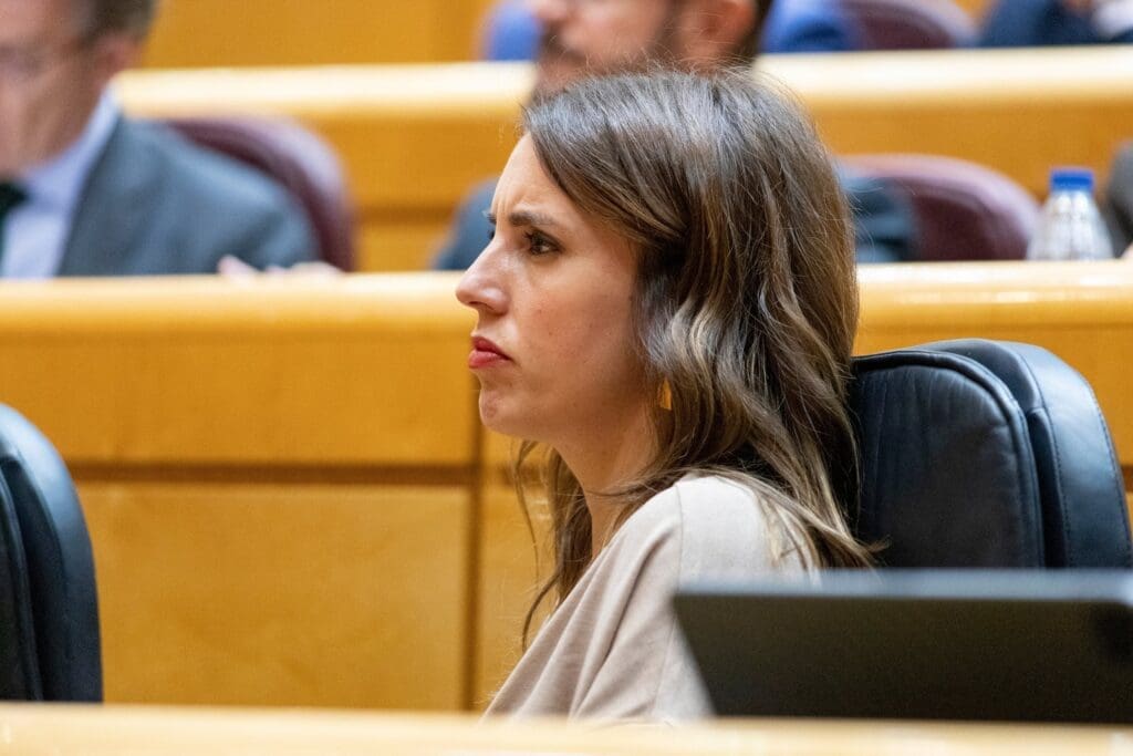 supports Díaz-Canel while the people suffer repression and misery.