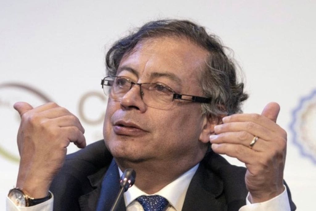 el-presidente-marxista-de-colombia-ofrece-disculpas-serviles-a-trump-das-despus-de-acusar-a-estados-unidos-de-planear-un-golpe-de-estado-en-su-contra.