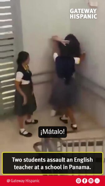 Two students assault an English teacher at a school in Panama