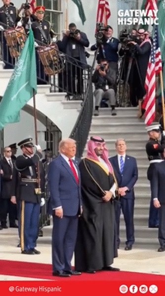F-35 Jets Fly Over the White House to Welcome the Saudi Crown Prince