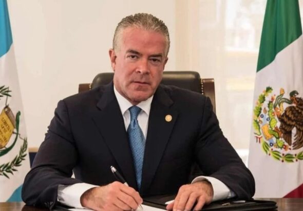 el-empresario-regiomontano-ral-rocha-cant-presidente-de-miss-universo-mxico-enfrenta-orden-de-aprehensin-por-liderar-red-de-huachicol-trfico-de-armas-y-drogas-desde-guatemala