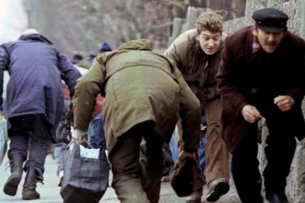 Hasta 100,000 dólares para disparar y matar a civiles inocentes