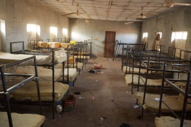 nueva-ola-de-terror-315-estudiantes-y-docentes-catlicos-secuestrados-en-internado-de-nigeria
