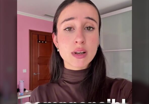 17l--valeria-almira--comentando-el-discurso-de-vito-quiles---frame-at-0m40s