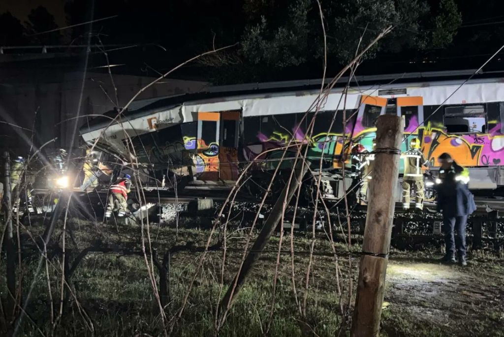 descarrilamiento-en-gelida-y-fracaso-de-gestin-un-maquinista-sevillano-muerto-y-ms-de-30-heridos-mientras-que-snchez-y-puente-ignoran-las-infraestructuras