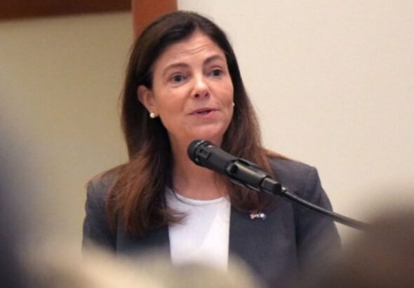 el-gobernador-de-new-hampshire-anuncia-que-las-ciudades-santuario-estn-oficialmente-prohibidas-tras-la-entrada-en-vigor-la-ley-511-el-1-de-enero