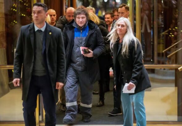 el-presidente-argentino-javier-milei-llega-a-davos-en-helicptero-desde-zrich-para-su-tercer-discurso-en-el-foro-econmico-mundial