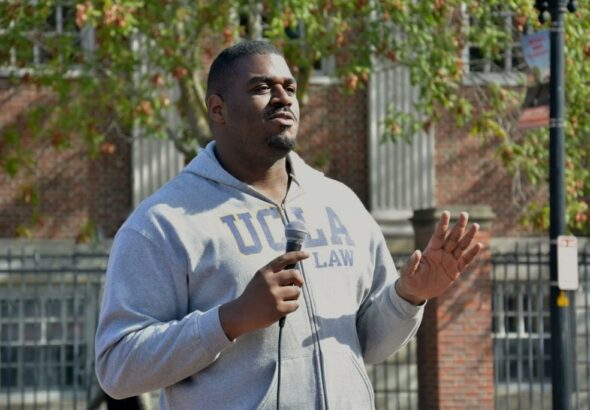 harvard-destituye-a-decano-antiblanco-y-antitrump