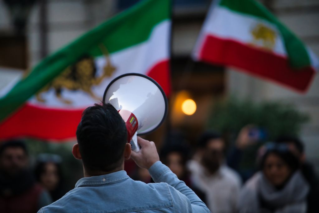 irn-apag-el-internet-para-intentar-frenar-protestas-masivas-tras-el-llamado-a-la-movilizacin-del-prncipe-heredero-reza-pahlavi