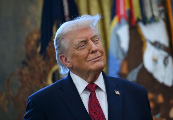 la-aprobacin-de-trump-entre-los-hispanos-sube-a-8-segn-la-ltima-encuesta-de-rasmussen-reports