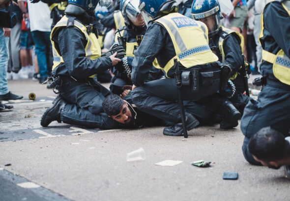 los-extranjeros-representan-el-79--de-los-arrestos-por-robo-y-el-40--de-los-sospechosos-de-delitos-violentos-en-los-trenes-britnicos-segn-revelan-cifras-oficiales