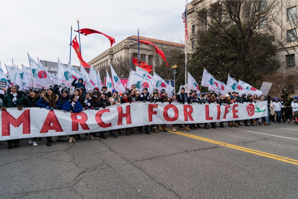 trump-enva-un-mensaje-poderoso-a-la-marcha-por-la-vida-2026-celebrando-los-logros-contra-el-aborto-y-defendiendo-la-dignidad-de-los-no-nacidos