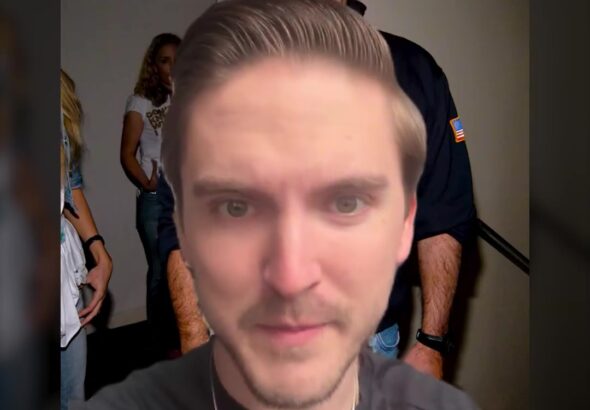 19l-ignacio-gonzalez--cuiden-a-sus-nios---epstein----frame-at-0m4s