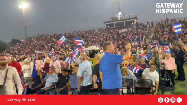 Masiva protesta de cubanos en Hialeah respalda a Trump y exige libertad (VIDEO)