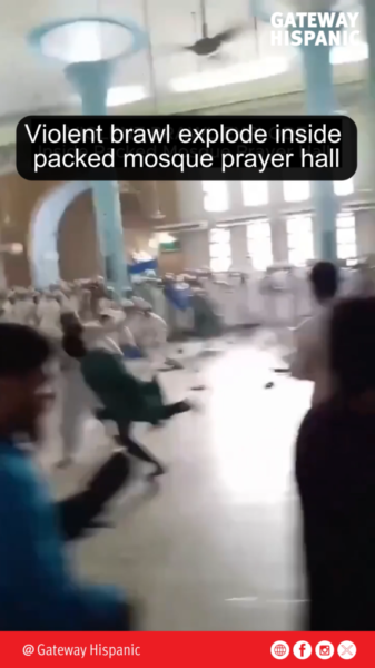 Violent brawl erupts inside mosque during prayer (VIDEO)